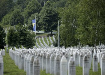 BBC: Prijedlog rezolucije o Srebrenici usvojen uprkos žestokom lobiranju Srbije