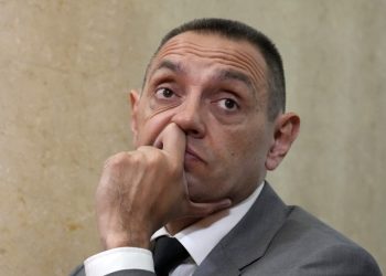 Blizak Vulinov saradnik uhapšen zbog krađe identiteta