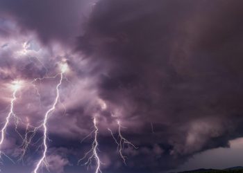 Lovci na oluje najavili gdje će biti najgore nevrijeme