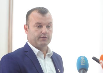 Sramotno obrazloženje Grujičića: Srebrenica je oskrnavljena rezolucijom, njeno ime je oblaćeno