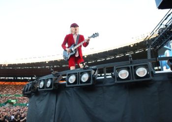 AC/DC zapalio crveno-bijelo-crvenu paklenu vatru u Beču