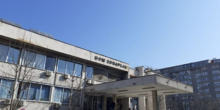 Angažovan 71 nezaposleni doktor medicine. Radit će u domovima zdravlja, bolnicama i UKC-u