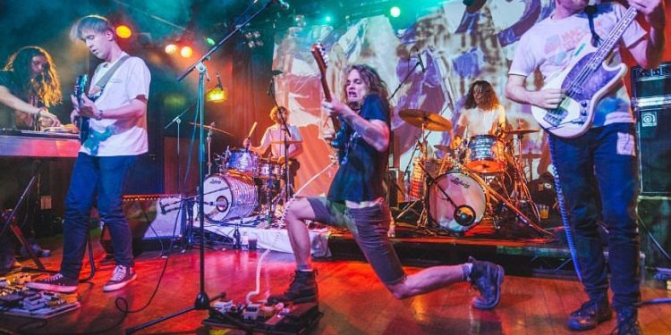 Australijski rock bend vraća se u Evropu, ali na malo drugačiji način