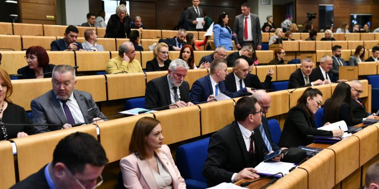 Danas nastavak osme sjednice Doma naroda Parlamenta FBiH