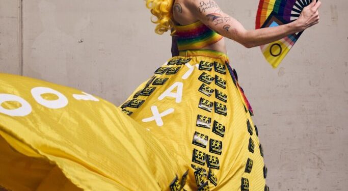 Drag kraljica Candy Licious nosit će haljinu od 150 kondoma na Paradi ponosa
