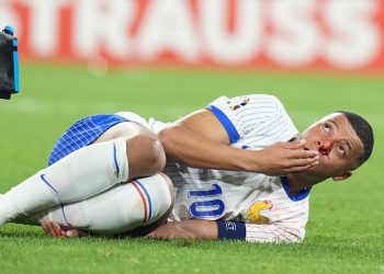 Imaju li “Trikolori” razloga za brigu? Mbappe se povrijedio i napustio teren