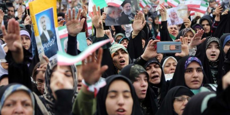 Iranci biraju predsjednika nakon pogibije Raisija: Dominiraju Khameneijevi lojalisti