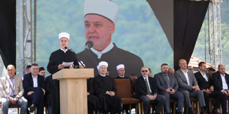 Kavazović na otvorenju džamije sultana Mehmeda Fatiha: Ovdje je bio ljetni dvor bosanskih kraljeva