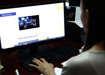 Krađe i prevare u nekoliko klikova: Ovo su priče iz Cyber odjela Federalne uprave policije