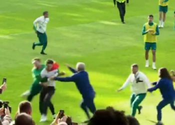 Strašan incident na treningu Portugala: Navijači upali u teren, nastala je ludnica