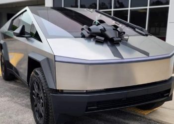 Tesla Cybertruck ipak stiže u Evropu, ali promijenjen