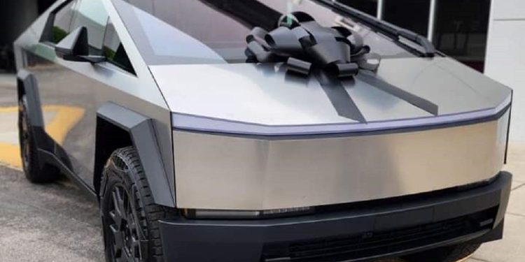 Tesla Cybertruck ipak stiže u Evropu, ali promijenjen