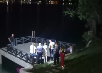 Tragedija na Jablaničkom jezeru: Utopio se maloljetnik, spasioci izvukli tijelo
