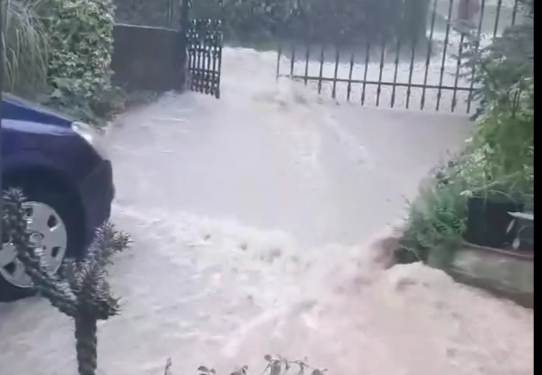 Apokalipsa u Bihaću. Jako nevrijeme formiralo bujične poplave