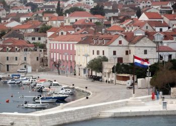 Cijene smještaja u Hrvatskoj divljaju, ministar apeluje na iznajmljivače: Budite razumni