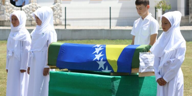 Danas kolektivna dženaza u Kozarcu: Konačni smiraj pronaći će četiri žrtve ubijene na području Prijedora 1992.