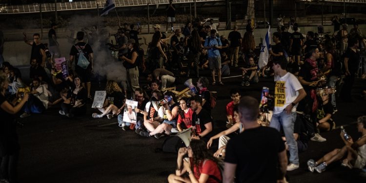 Demonstranti u Tel Avivu traže dogovor o oslobađanju talaca