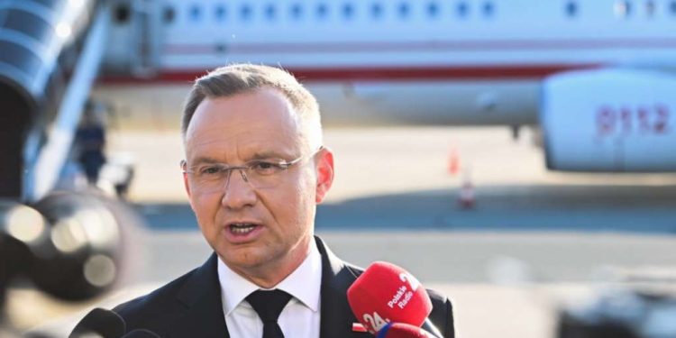 Duda: Ukrajina ne može postati članica NATO-a dok je u ratu s Rusijom