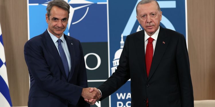 Erdogan iza zatvorenih vrata razgovarao s grčkim premijerom Mitsotakisom