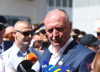 Helez: Pitao sam ministre iz RS zašto ne daju da danas bude dan žalosti u BiH. Rekli su mi da ne smiju glasati za to