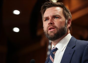 J. D. Vance: Biden je najgori predsjednik, a Kamala laže