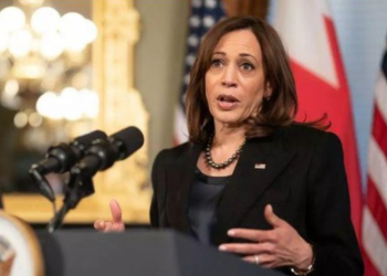 Ko je Kamala Harris?