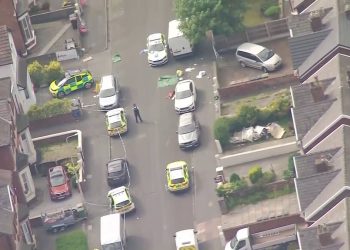 Nakon ubistva 3 djevojčice napadnuta džamija u Engleskoj. Sve je krenulo od lažnih navoda na društvenim mrežama