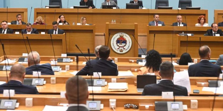 Nastavljena redovna sjednica NSRS raspravom o budžetu RS