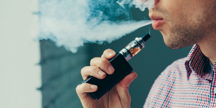 Nove zakonske mjere: U ovoj zemlji vape će se prodavati samo u apotekama