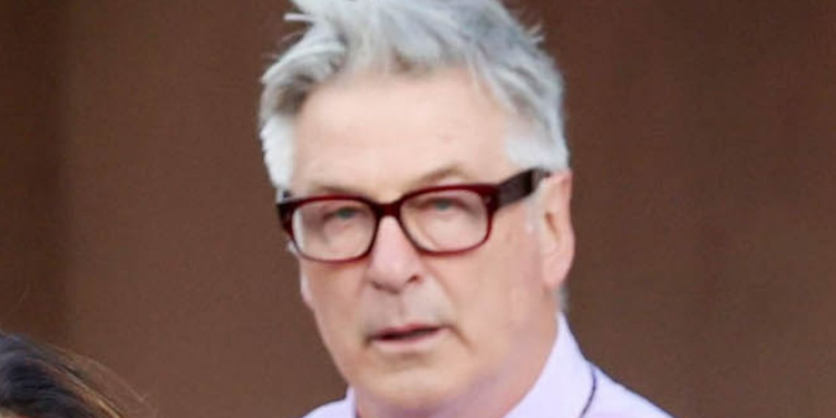 Počelo suđenje Alecu Baldwinu: Glumac se slomio nakon što je vidio snimak posljednjeg trenutka ubijene snimateljice