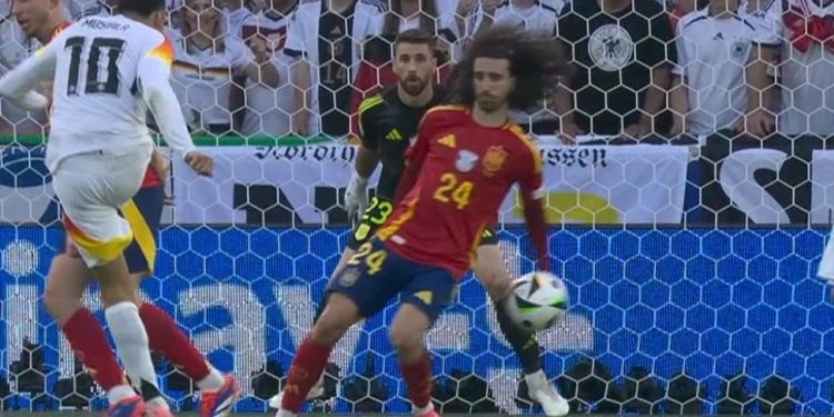 Poznato zašto Njemačkoj nije dosuđen penal: Ovo niko nije vidio u prijenosu uživo
