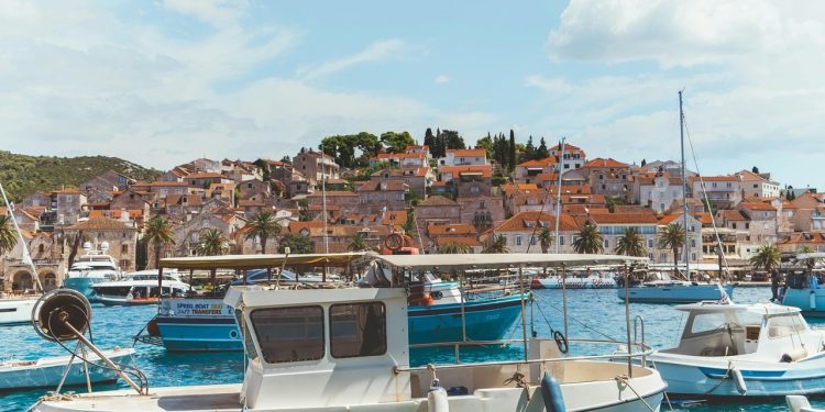 Srbi doživjeli šokantnu situaciju u restoranu na Hvaru: ‘Pogledajte ovaj račun i recite je li skupo?’