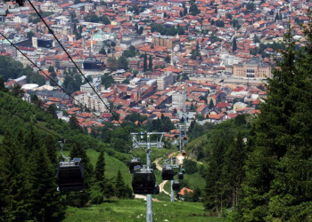 Trebevićku žičaru u prvoj polovini ove godine posjetio 139.701 putnik. Više od polovine su stranci