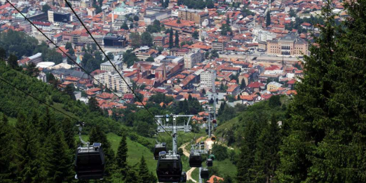 Trebevićku žičaru u prvoj polovini ove godine posjetio 139.701 putnik. Više od polovine su stranci