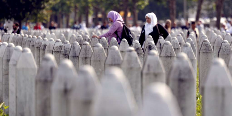 U Splitu mimohod za žrtve genocida u Srebrenici