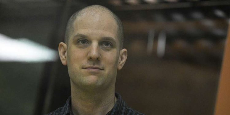 Biden i Harris dočekali američke zatvorenike oslobođene u razmjeni s Rusijom