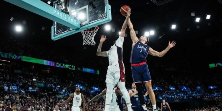 Da li je Srbija oštećena protiv SAD? Beogradski tabloidi vrište da je kriv Zurapović i društvo