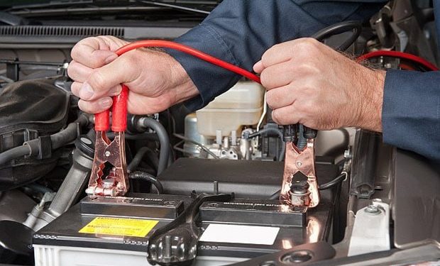 Koliko dugo ispravan akumulator može i treba izdržati ako se auto ne koristi?