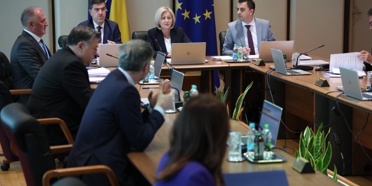 Nazire se rješenje za deblokadu: Vlast planira da iz Radne grupe za Program reformi izbaci SDA?