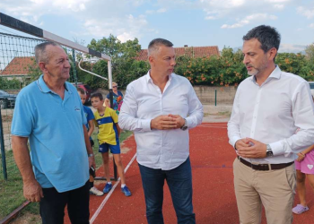 Nešić u Baćevićima: Nećemo dozvoliti lov na Srbe. Naći ćemo način da zaštitimo našu djecu