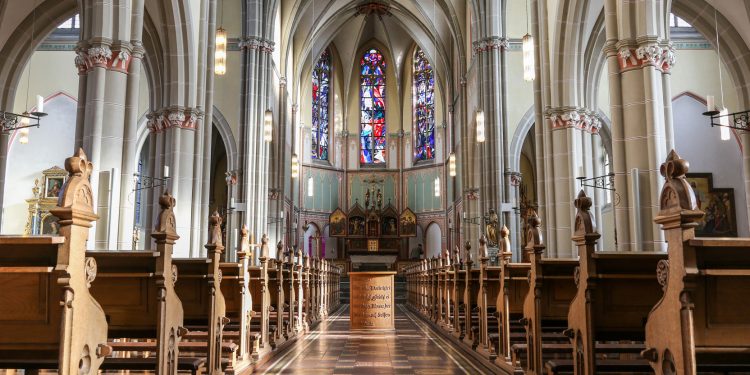 Njemačka potpuno ukida državno finansiranje crkvi? Plaćaju im 600 miliona eura godišnje