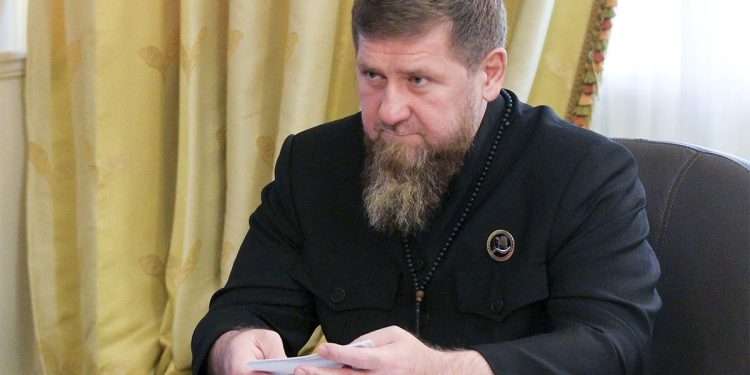 Ovo, vjerovatno, nema nigdje na planeti: Pogledajte kakvo auto vozi Ramzan Kadirov