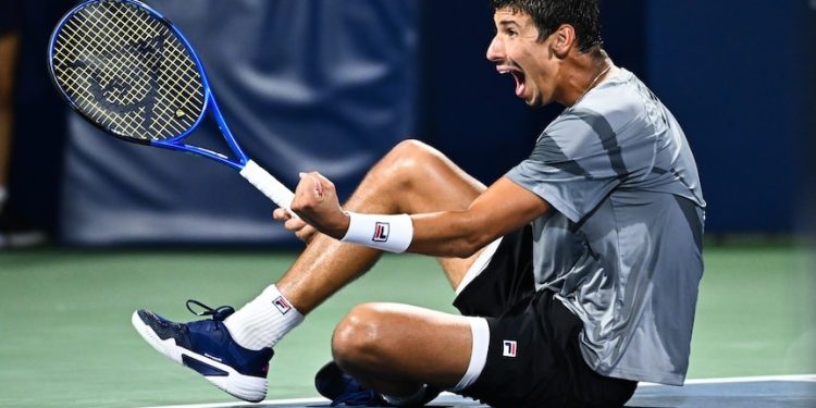 Popirin slavio na mastersu u Montrealu, Pegula uzela naslov u Torontu