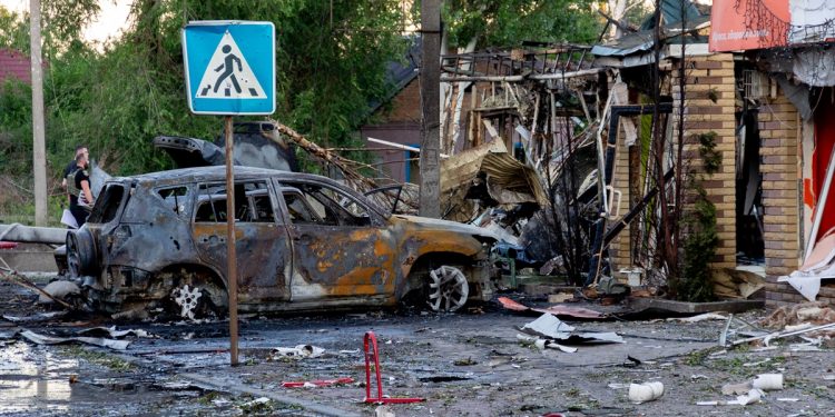 Dvije osobe poginule, a četiri povrijeđene u ruskom napadu na Sumi