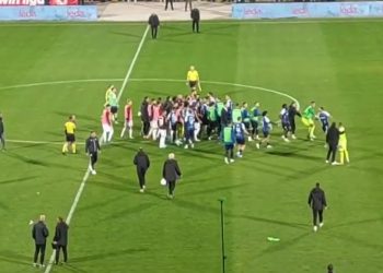 Haos na Koševu: Naguravanje i sukob fudbalera Sarajeva i Željezničara nakon utakmice!