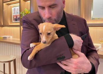 John Travolta je očaran kolegicom: Margot Robbie oduzima dah