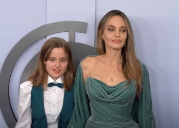 Kakva majka, takva kći. Jolie i kćerka napravile iste tetovaže