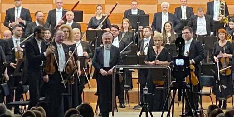Maestro Nuhanović treći put diriguje Oltenia Philharmonic orkestrom