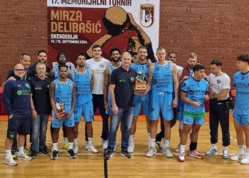 Nenad Marković podigao pobjednički pehar na Memorijalnom turniru “Mirza Delibašić”