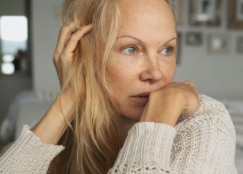 Seks-bomba podijelila javnost: Izgleda neuredno i zapušteno